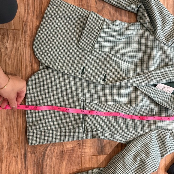 NWT J. Crew Herringbone wool-blend schoolboy blazer - Picture 7 of 11